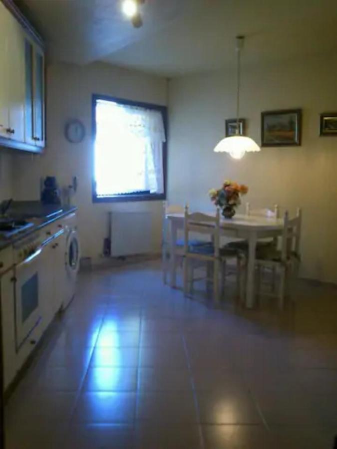 Acogedora Habitacion Doble Junto A Paseos & Parques ซานติอาโก เด กอมโปสเตลา ภายนอก รูปภาพ